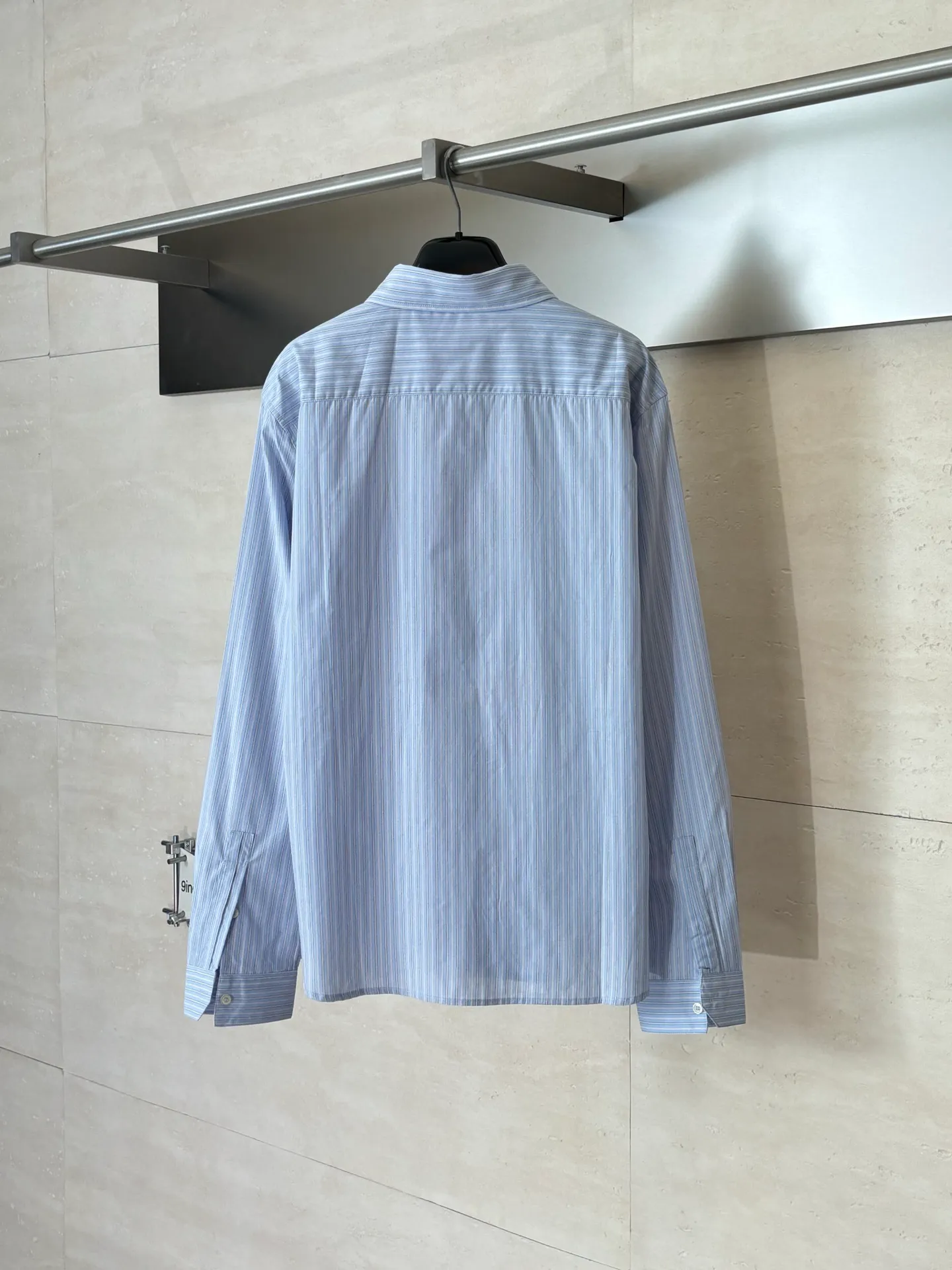 Saint Lauren*/ YSL ：Light Blue ， YSL Logo， 。 ， + ， ， 、 ， Size：S/M/L/XL